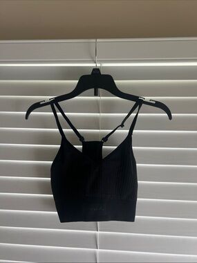 PINK Victoria's Secret Black Ribbed Sports Bra Size XS